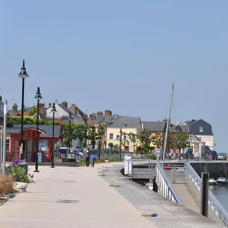 Maison Plein Centre Au Calme